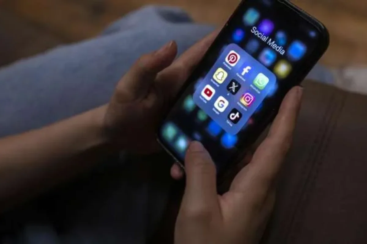 Sosial mediadan həddindən artıq istifadə zərərli deyilmiş