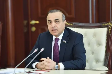 Makron gərək iki dəfə düşünsün: - Deputat