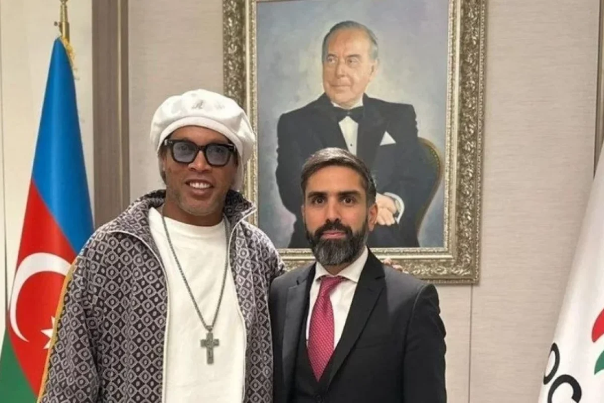 AFFA prezidenti Ronaldinyo ilə görüşdü