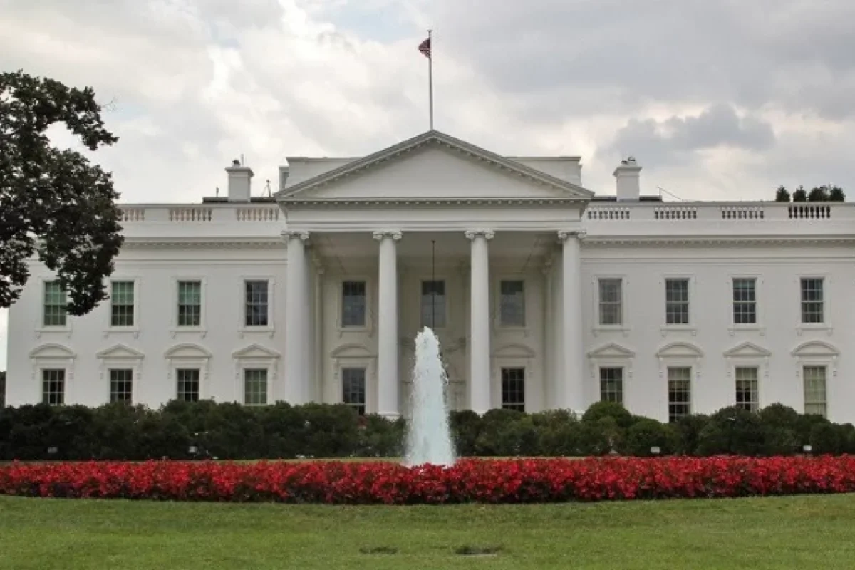 Ağ Evin “sütun”ları seçildi