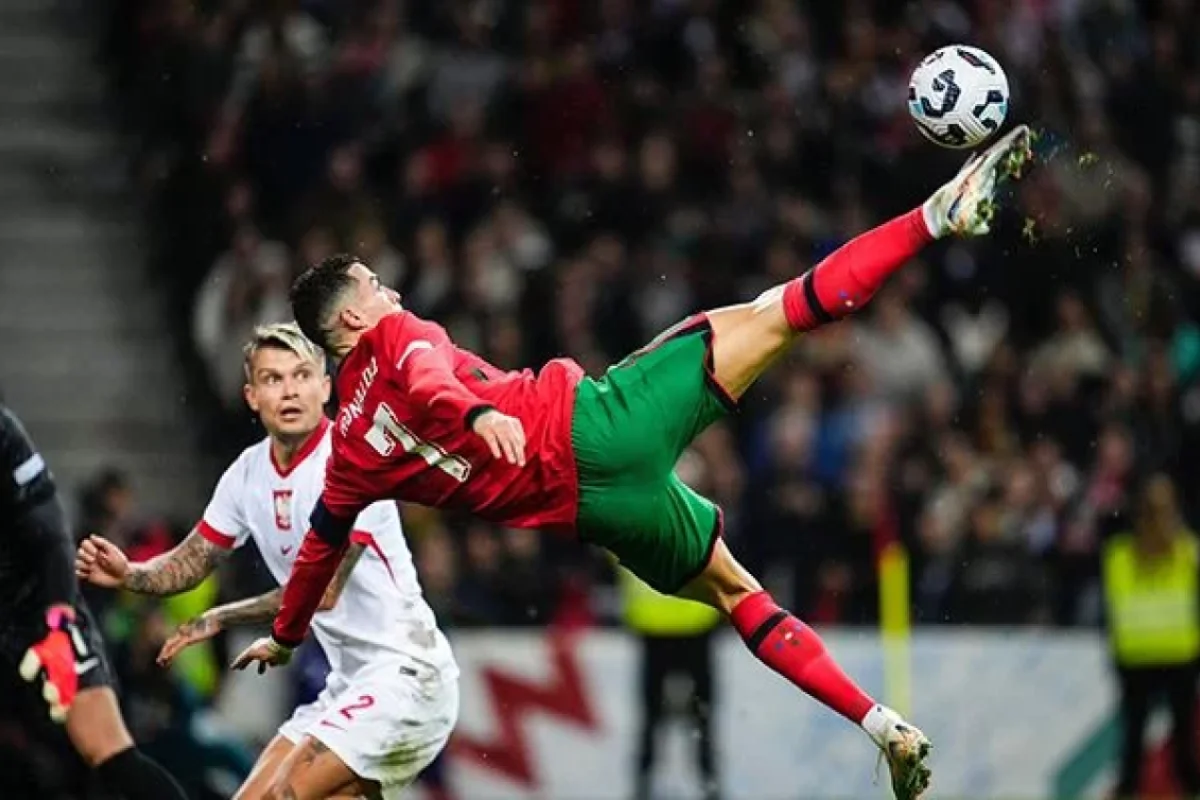 Ronaldodan möhtəşəm qol - VİDEO