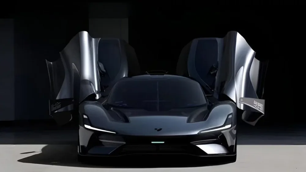 Dünyanın ilk ağıllı super avtomobili - SƏHNƏYƏ ÇIXDI