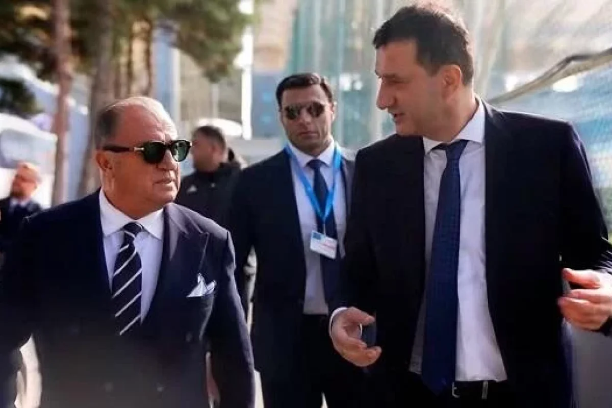 Fateh Terim “Qarabağ”ın bazasını ziyarət etdi