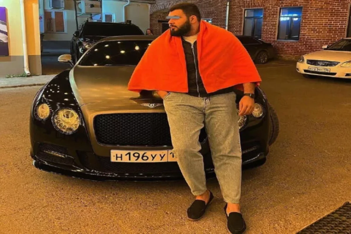 Məşhur bloger azərbaycanlı avtoritetin “Bentley”si ilə qəza törətdi - – VİDEO