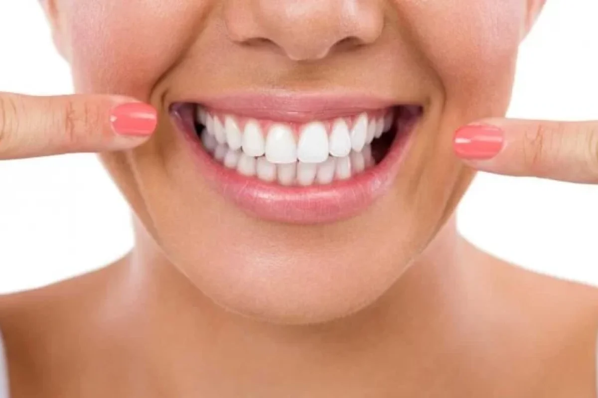 Təbii diş ağardıcı məhsul