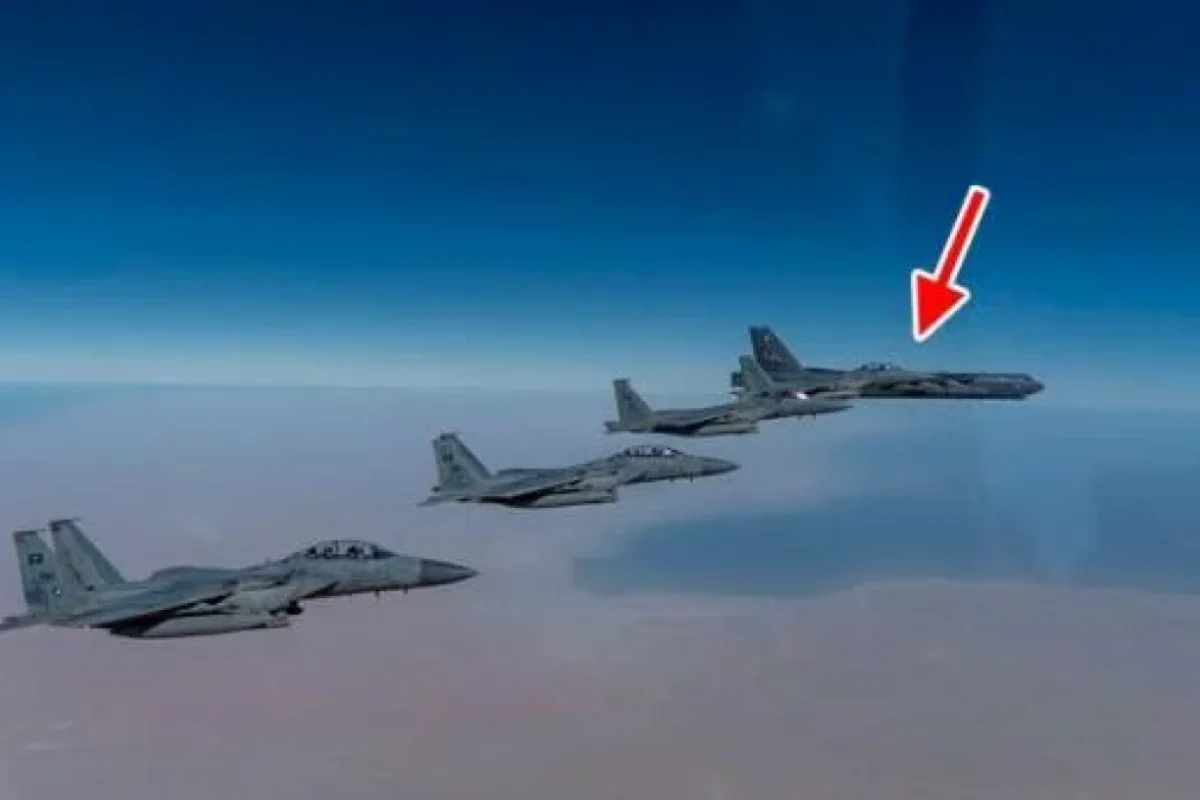 B-52 Rusiya sərhədində bomba atdı - Nə baş verir?