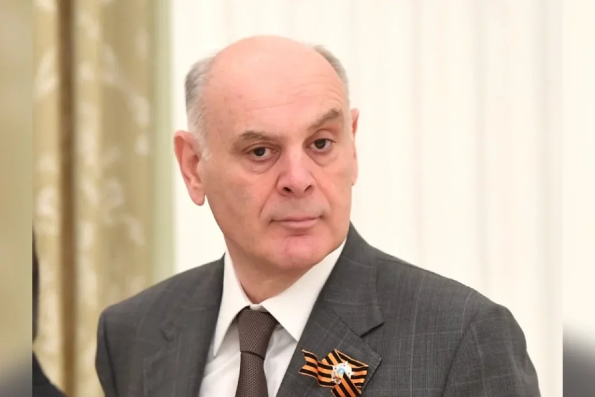 Etirazçılar parlamentə basqın etdilər: - Abxaziya lideri istefa verdi