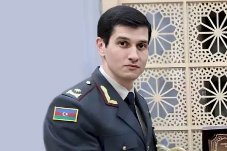 "MN-də yüksək vəzifəyə təyin olunan 37 yaşlı general bu məşhurun oğludur - DOSYE