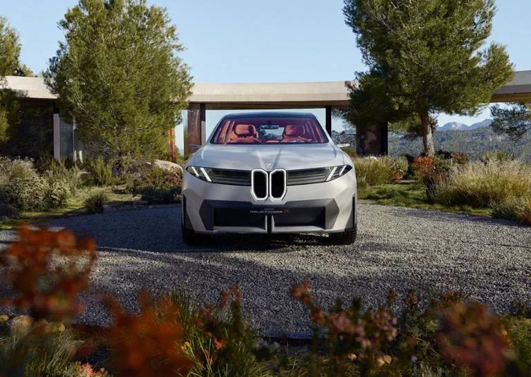 Yeni BMW-nin fotosu mətbuata sızdırıldı - GÖRÜNTÜLƏR