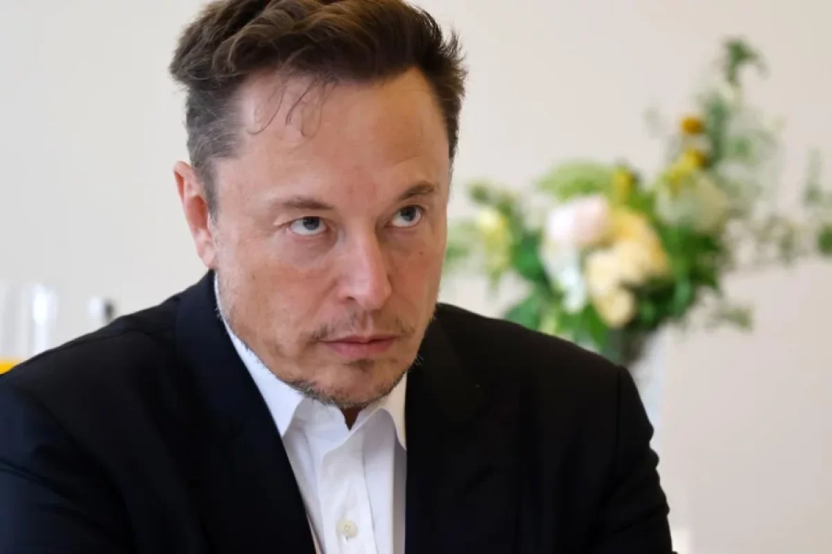 İlon Maskın ilk tapşırığı: - Evdən işləməyə son qoyacaq