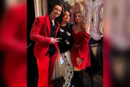 Əməkdar artistin gəlini soyadını dəyişdi