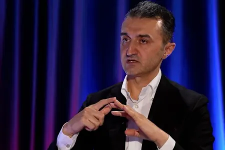 Əvvəl böyüdürdülər, indi kiçildirlər... - Plastik Cərrah DANIŞDI