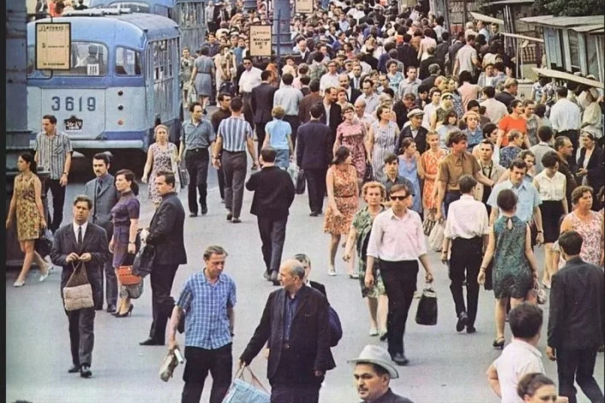 Qırmızı paltarlı qadınların qatili: - 3 ildə 60-dan çox şəxsi öldürüb