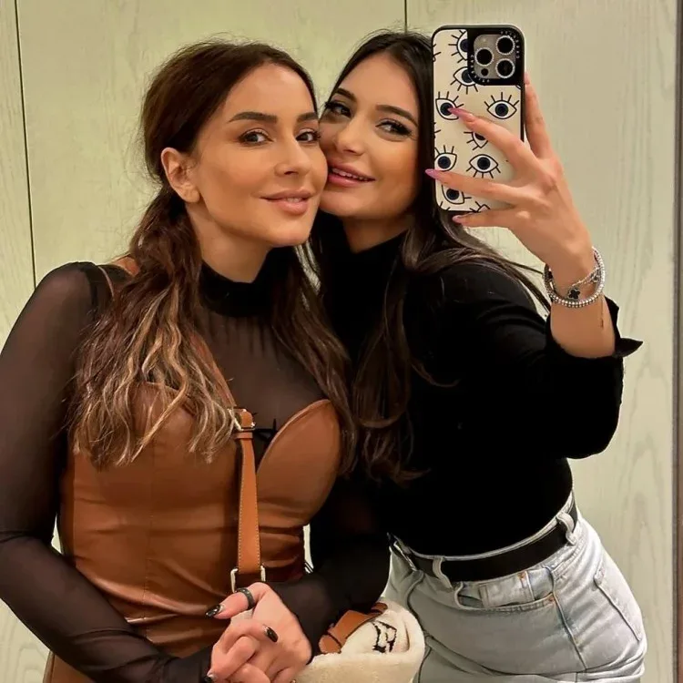 Tünzalədən qızına ad günü təbriki - FOTO