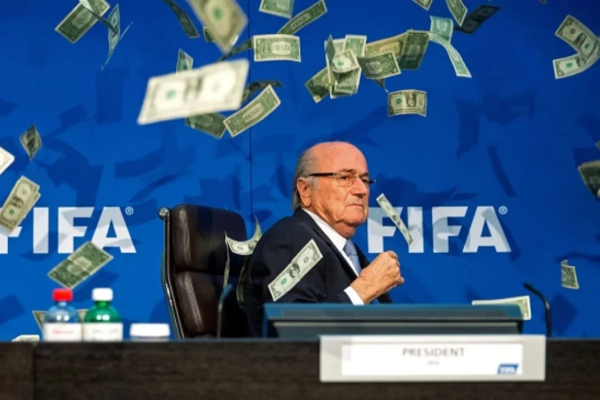 "Hazırda futbolun kütləvi satışı baş verir"