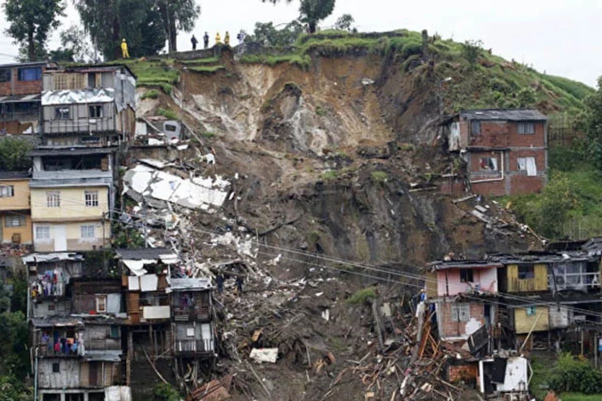 Torpaq sürüşməsi - Ölənlər var