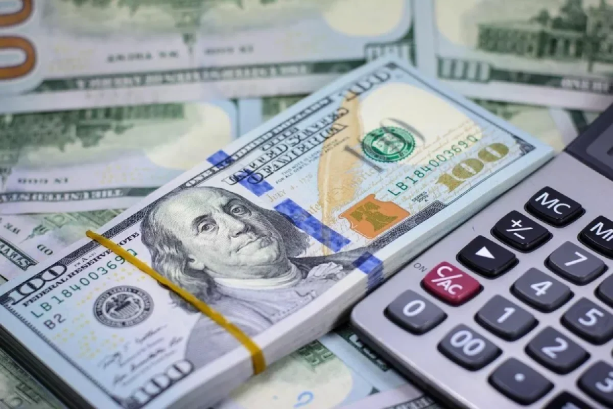 Dollar bu qiymətə satılacaq - RƏSMİ