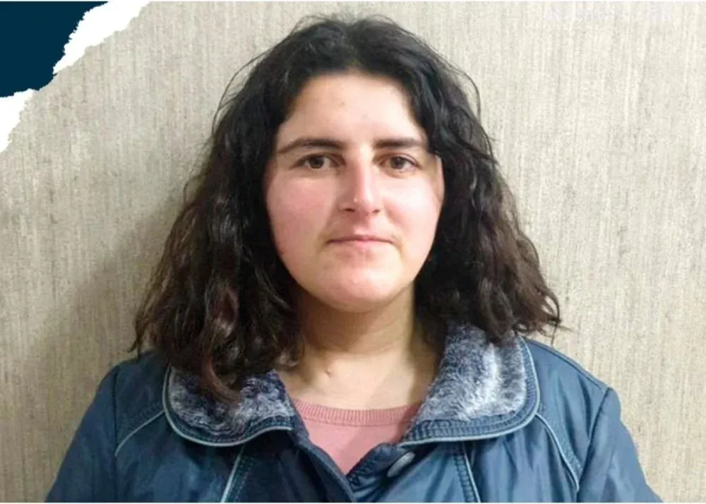 FOTOYA DİQQƏT: Polis bu qızı AXTARIR