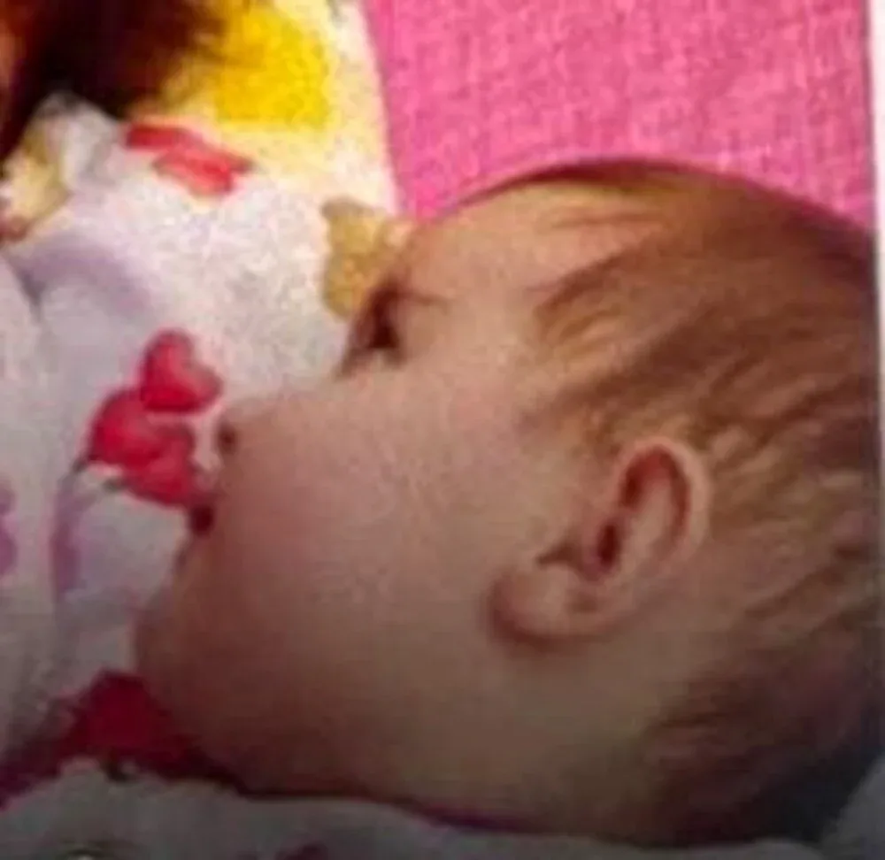 3 yaşlı körpə öldü, - ana həbs edildi - FOTO