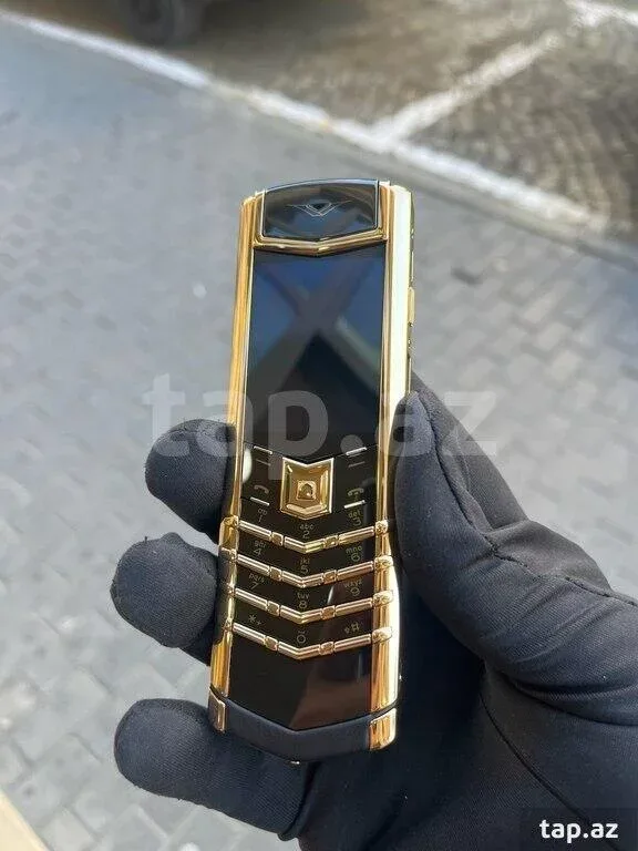 Azərbaycanda fantastik qiymətə telefon satılır - FOTO