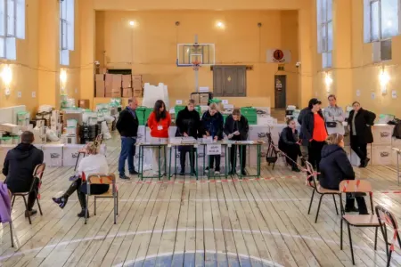 XİN rəhbərindən Avropa İttifaqına - XƏBƏDARLIQ