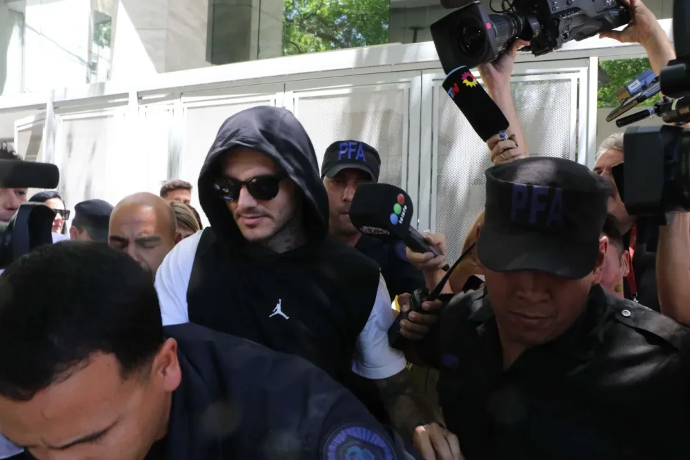 İkardi hakim qarşısına çıxdı - FOTOLAR