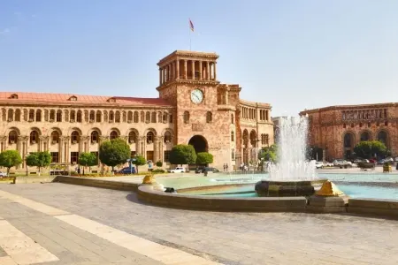 Deputatlarımız gələn ay İrəvana gedəcəkmi?