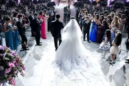 Bakıda bəy toyunda Saz ÇALDI, xanımı Rəqs Etdi