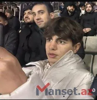 Əzizağa Səmədov Qurban Qurbanovun yolda maşınını saxlatdı - FOTO