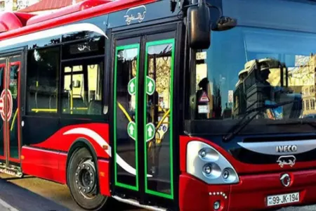 21 saylı marşrutdan sərnişinlər narazıdır - Son dayanacaqda həmişə...