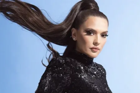 Demet Akalının bu səbəbə görə evini satdı