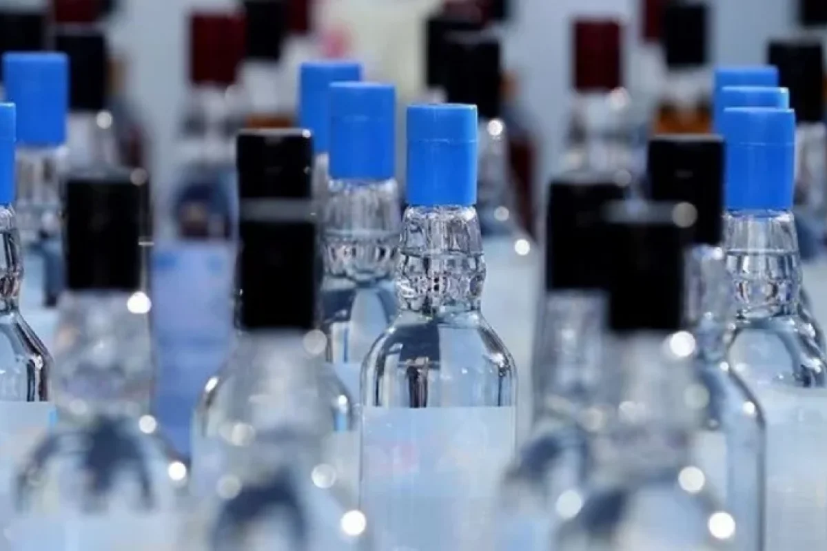 Saxta spirtli içkilər fəlakətə çevrildi - Ölənləri sayı 17 nəfərə çatdı