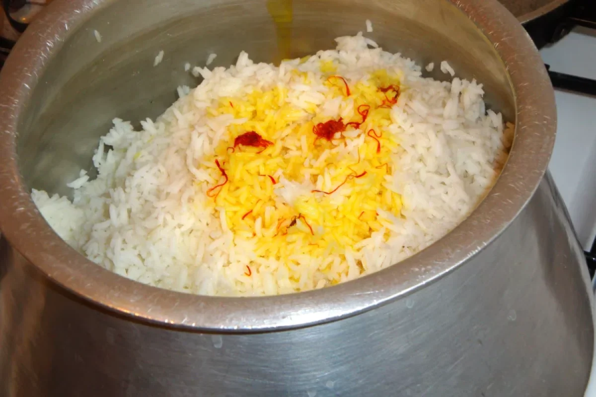 Naxçıvanda uşaq plov qazanına düşdü - VƏZİYYƏTİ