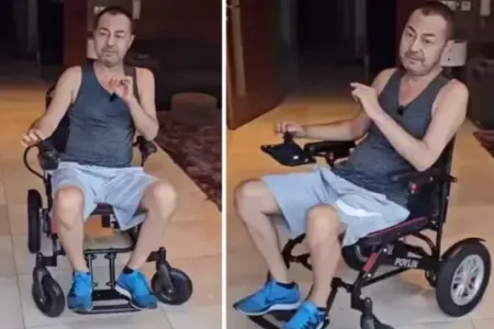 Sərdar Ortaç əlil arabasında - Foto