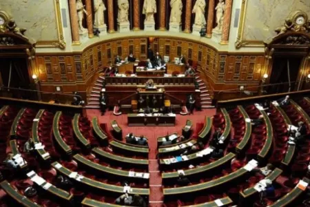 62 ildən sonra ilk dəfə: Fransada hökumət çökdü – - Baş nazir istefaya göndərildi