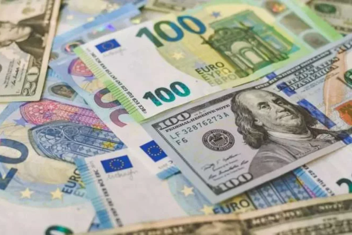 Ölkədə bu valyuta bahalaşdı