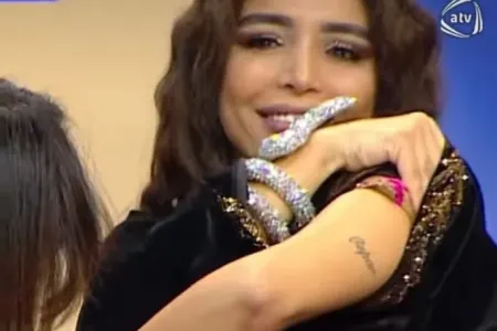 Sevgilisinin adını qoluna döymə ilə həkk edən Renka: “Sevəndə pis sevirəm, güdə bilərəm..