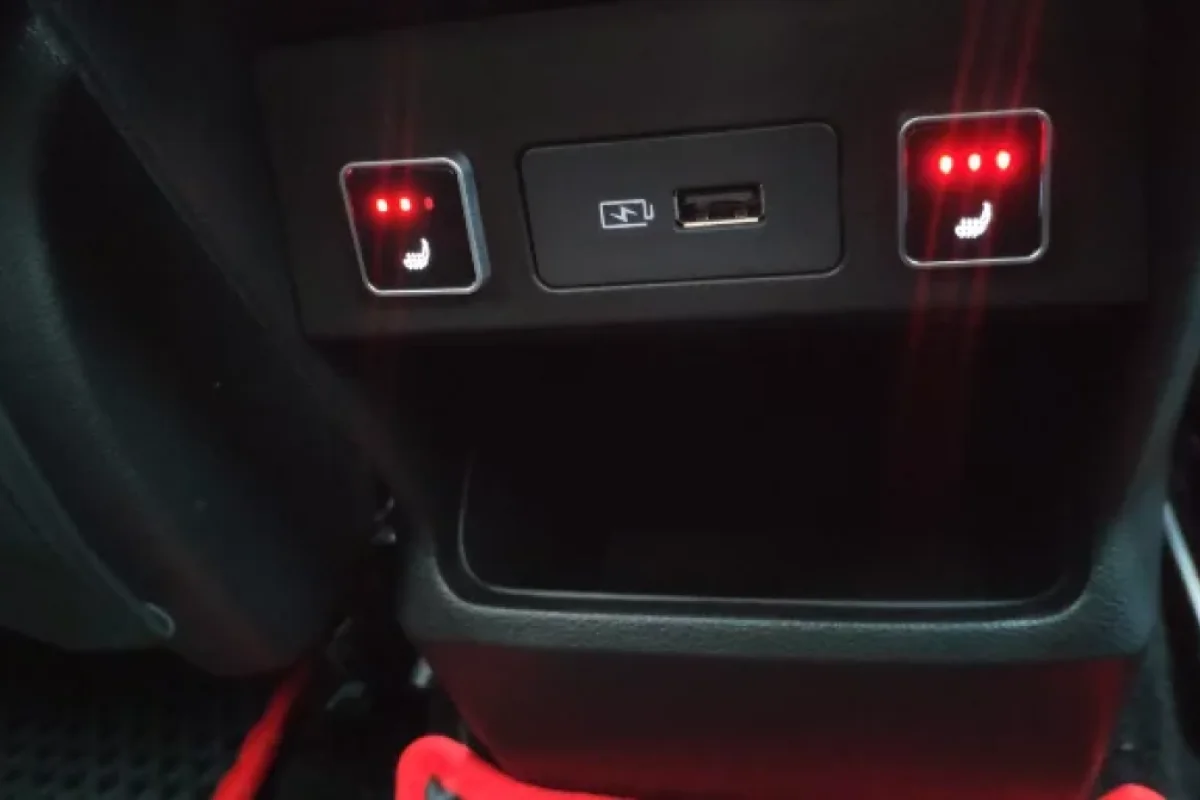 Qızdırılan oturacaq: Komfort, yoxsa xəstəlik mənbəyi