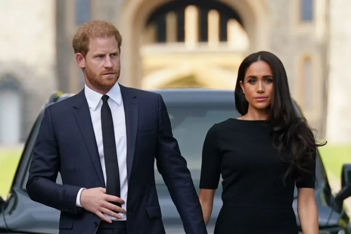 "Biz artıq 10 dəfə boşanmışıq" - Şahzadə Harri şayiələrə cavab verdi