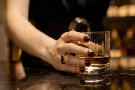 Az doza alkoqol da bu xəstələri öldürər - Həkim DANIŞDI