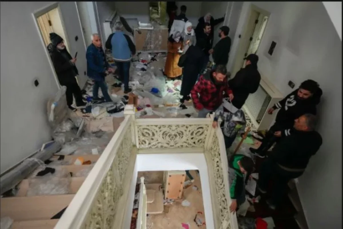 Əsədin sarayını belə talan etdilər -FOTOLENT