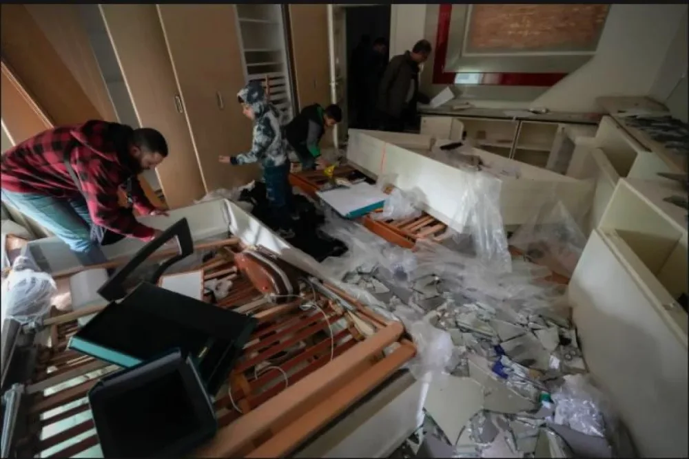 Əsədin sarayını belə talan etdilər -FOTOLENT