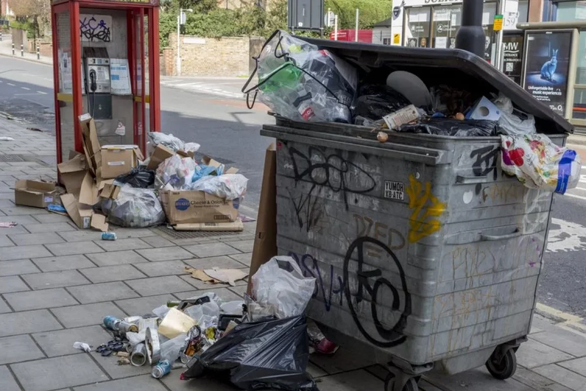 Zibil qabının yanında KÖRPƏ - tapıldı