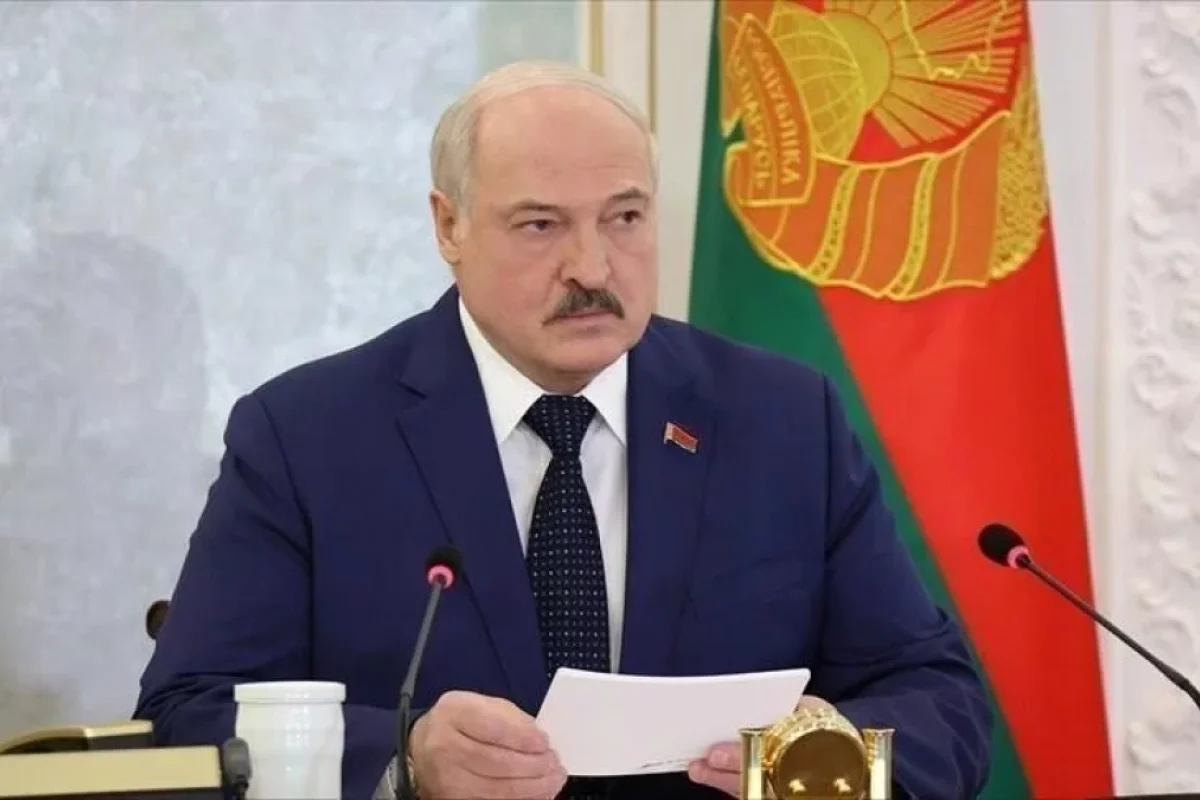 Belarus prezidenti 29 nəfəri əfv etdi