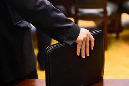 65 yaşına çatmış bu şəxslər daha 5 il işləyə biləcək