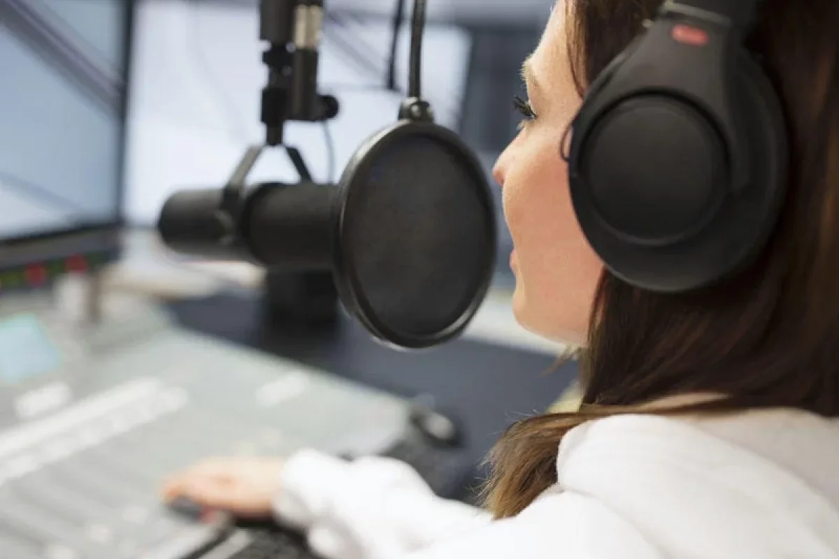 Məşhur aparıcı 44 yaşında vəfat etdi - FOTO