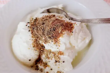 Qatığa bu 2 ədviyyatı əlavə edin - XƏSTƏLİKLƏRDƏN UZAQ OLUN