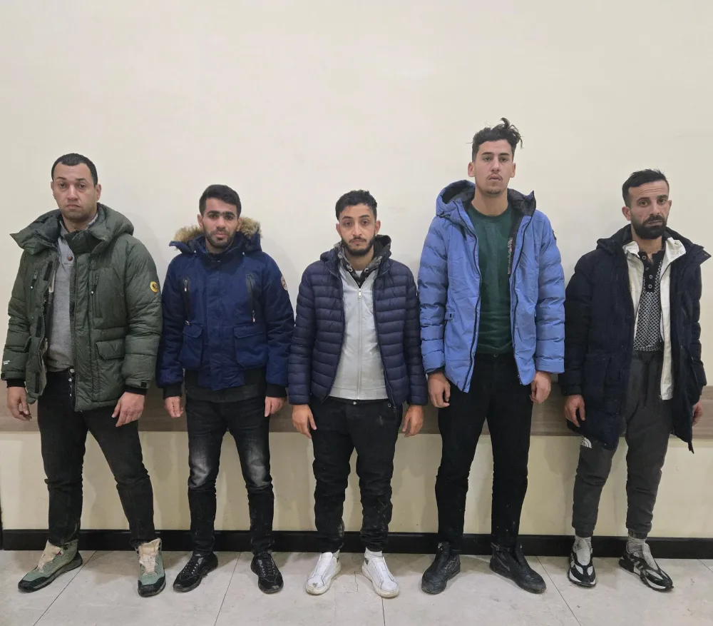 DSX-dən əməliyyat: sərhədi pozmaq istəyənlər saxlanıldı - FOTO