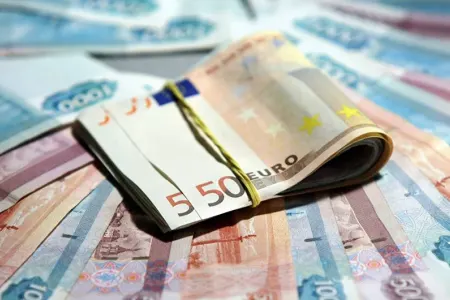 Rubl ucuzlaşdı, avro bahalaşdı, dollar isə... - Görün, nə qədər oldu