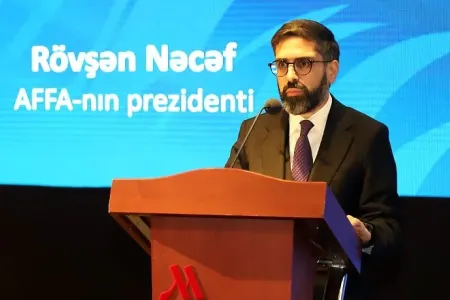 Rövşən Nəcəf mühüm yerə getdi